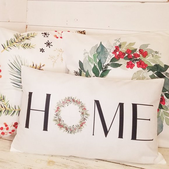 Christmas Pillow Covers 18x18 - Set of 3 NEW - Picture 2 of 3